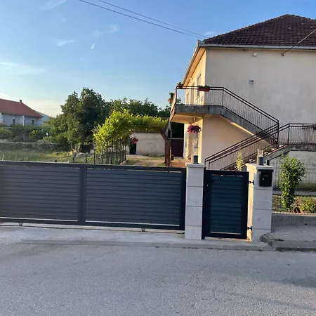 DAS Apartmani Bileća Daire